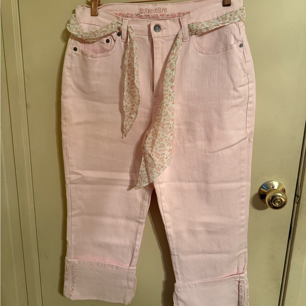 Soft Pink Women's Jeans with Floral Belt baggy cuff hem Y2K vintage 90’s